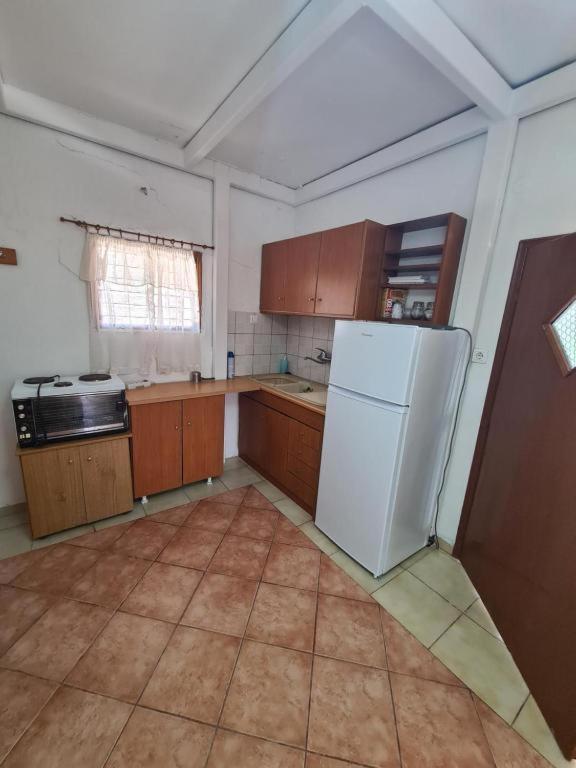Το Κτήμα Της Ελιάς Του Τάκη Guest House Paralia Demonias Екстериор снимка