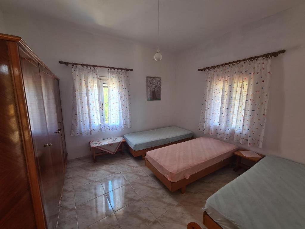 Το Κτήμα Της Ελιάς Του Τάκη Guest House Paralia Demonias Екстериор снимка
