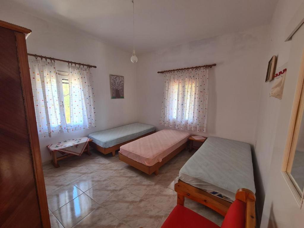Το Κτήμα Της Ελιάς Του Τάκη Guest House Paralia Demonias Екстериор снимка